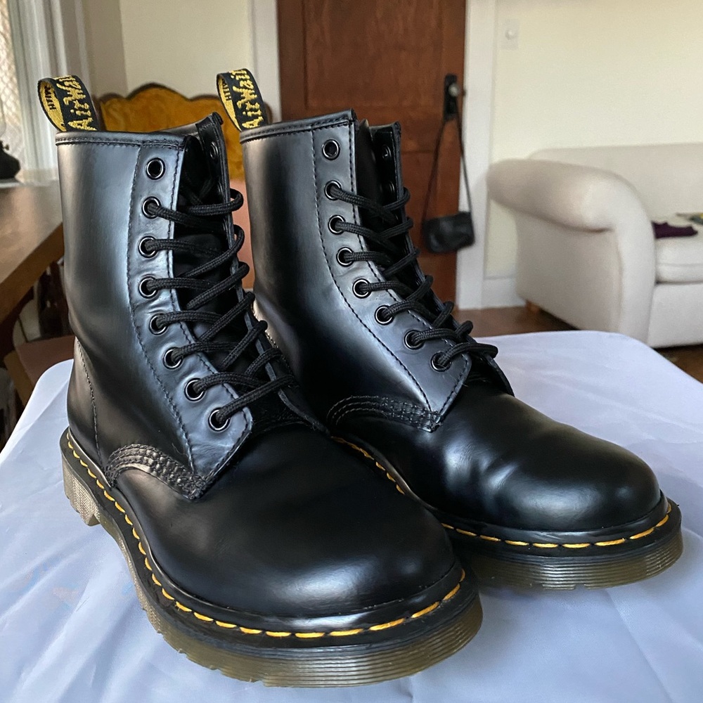 Dr. Martens 1460 Smooth Leather Lace Up Boots